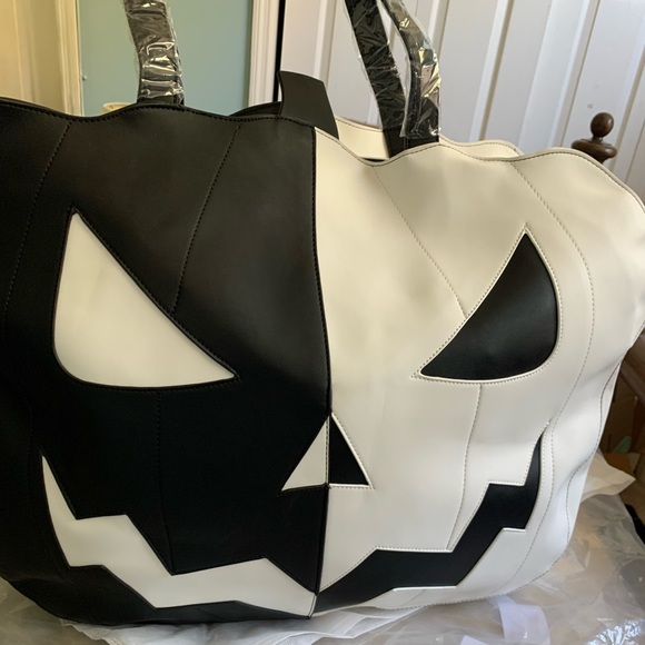 Dolls Kill Handbags - Trick N Treatz Wicked Grin Mega Tote Bag Duffel Weekender Pumpkin